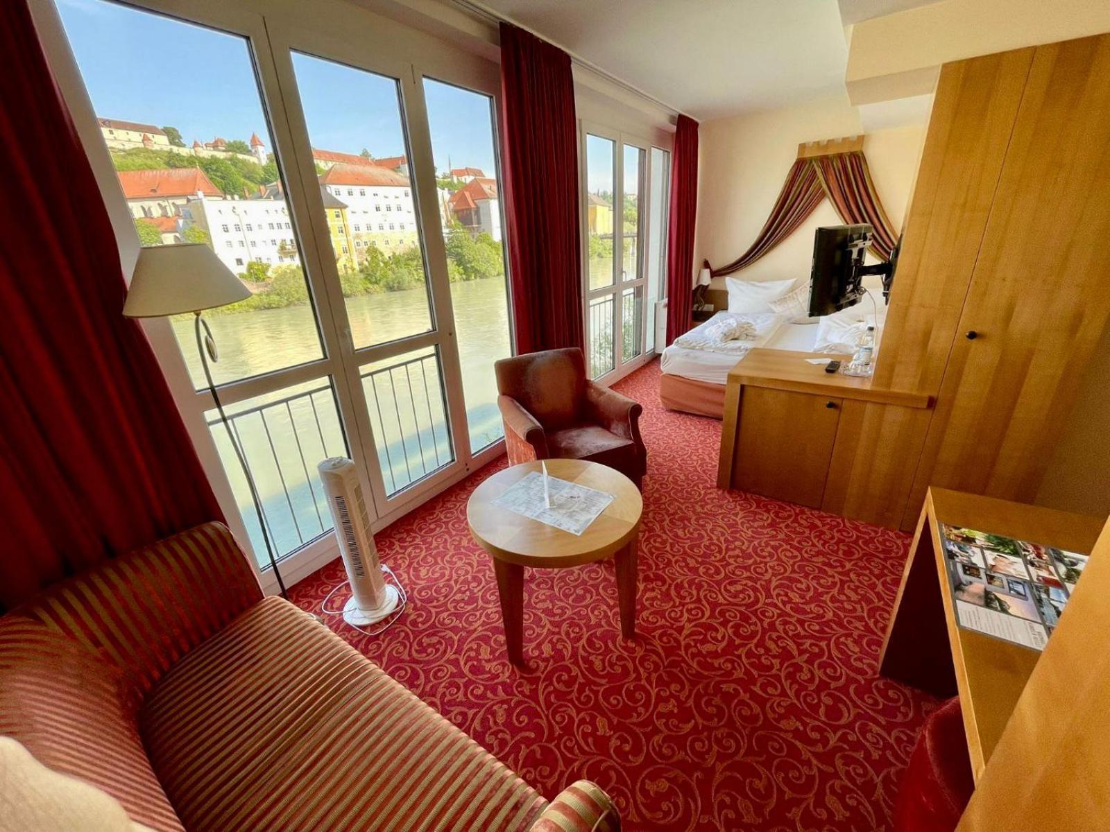 Hotel Burgblick Hochburg-Ach Εξωτερικό φωτογραφία